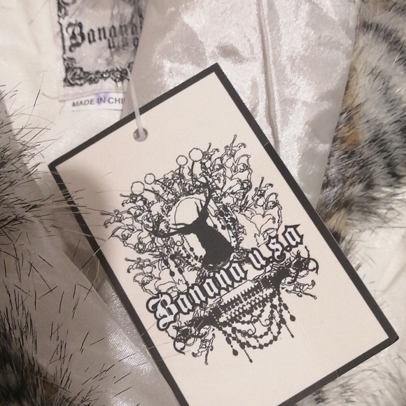 Coat brand new on TAGS - Picture 2 of 3